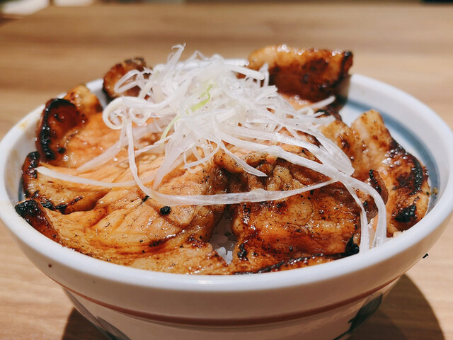 十勝豚丼 いっぴん ニッセイビル店的實拍高清圖