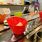 回転火鍋 なべ丸 上野本店的實拍圖