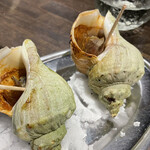 炉ばた屋 鶴吉 出抜小路店的实拍图