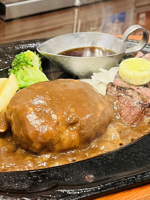肉の万世 神田駅前店的實拍高清圖
