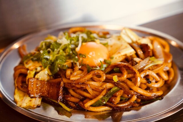 ホルモン焼きうどん 夕凪的实拍高清图