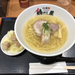 らぁ麺 鶏だし屋的實拍圖