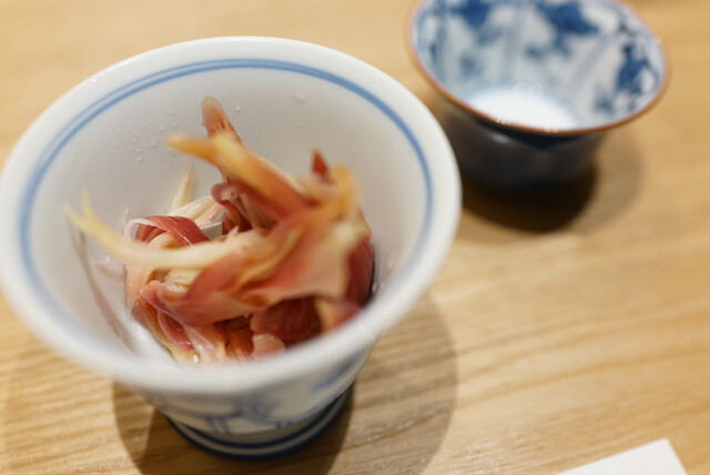 鮨 Suntos的实拍高清图