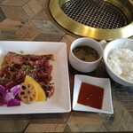 焼肉 徳寿 K-place的实拍图