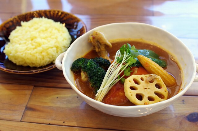 スープカレー トムトムキキル的实拍高清图