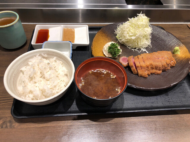 牛かつ もと村 福岡天神西通り店的實拍高清圖