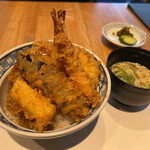 天ぷら新宿つな八 凛 中野店的实拍图