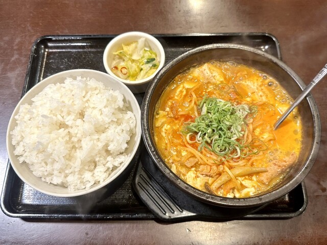 recommendations image for カルビ丼とスン豆腐専門店 韓丼 新堀川本店