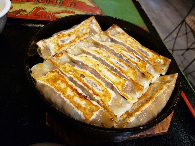紅虎餃子房 丸の内センタービル店的實拍高清圖