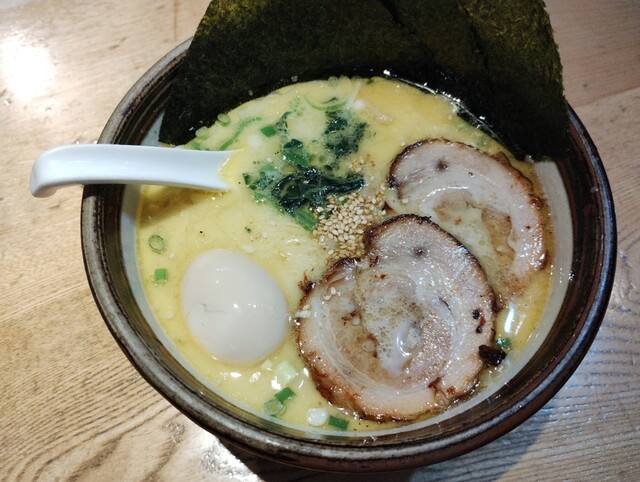 俺流塩らーめん 渋谷総本店的实拍高清图