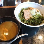 酒池肉林的实拍图