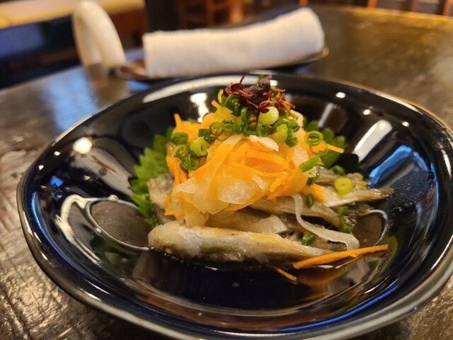 日本酒居酒屋 鍋横 赤燈的實拍高清圖