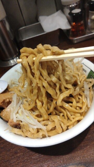 ラーメン 雷 東京本丸店的實拍高清圖