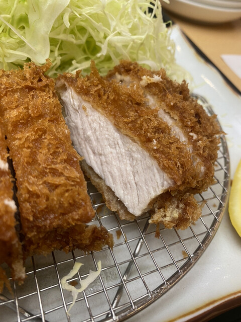 とんかつ伊勢  新宿野村ビル店的實拍高清圖
