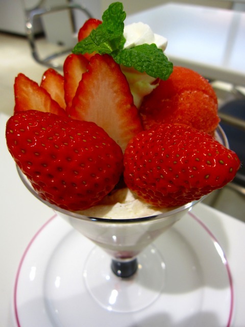 recommendations image for タカノフルーツパーラー 新宿高島屋店