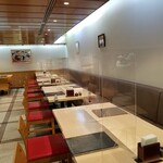梅八 阪急三番街店的實拍圖