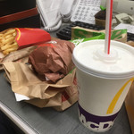 マクドナルド 靭本町店的實拍圖