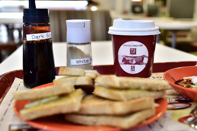 Ya Kun Kaya Toast 霞が関ビル店的实拍高清图