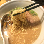 TOKYO豚骨BASE MADE by博多一風堂 池袋店的實拍圖