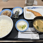 松屋 新宿靖国通り店的實拍圖