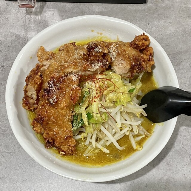 recommendations image for 旨辛ラーメン 表裏 高田馬場店