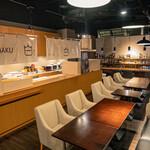 Bar&Sushi 紺と白的实拍图