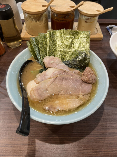 横浜家系らーめん侍 渋谷本店的實拍高清圖