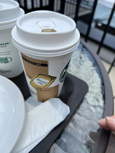 スターバックスコーヒー ビバスクエア京都 梅小路公園店的实拍高清图