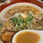 麺や HIRAMEKI的实拍图