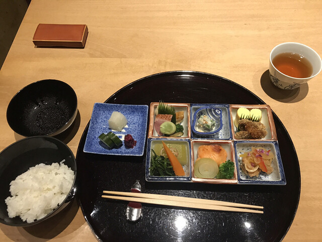 高麗橋 吉兆 なんばダイニングメゾン店的實拍高清圖