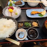 よってこや的实拍图