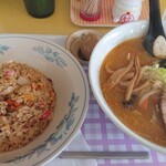 ラーメン ちゃー亭的实拍图