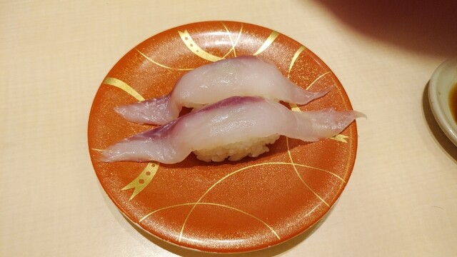 回転寿し魚まる的实拍高清图