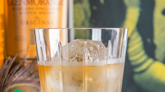 バー クラ クラ的实拍高清图