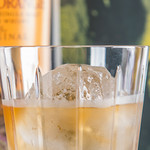 バー クラ クラ的实拍图