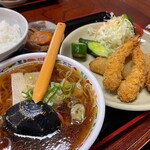 山香食堂的實拍圖