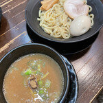 横浜家系ラーメン王子家的實拍圖