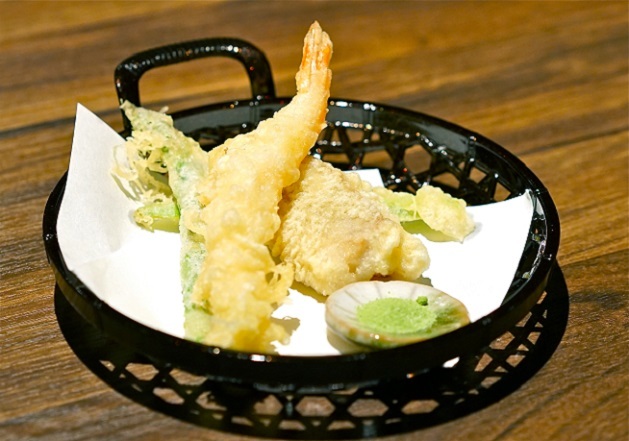 recommendations for 寿司と炉端 すし山 新宿