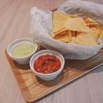 Hawaiian Cafe OluOlu 西新宿店的實拍圖