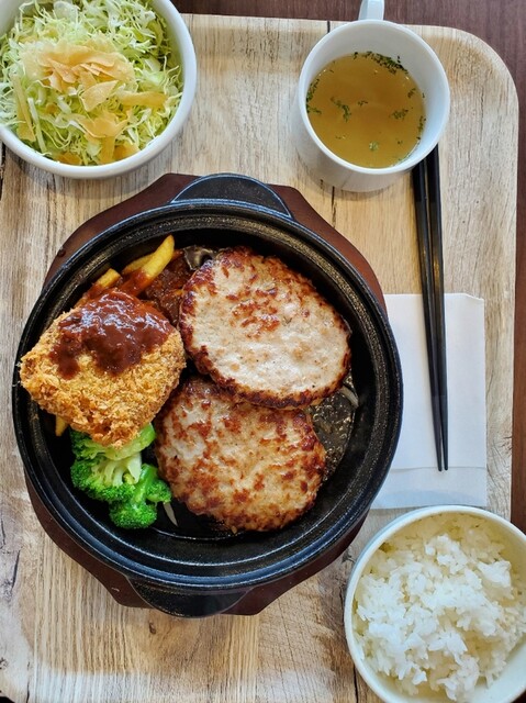 ファイヤーバーグ 花川店的實拍高清圖
