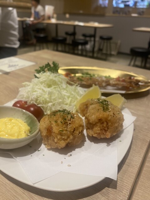 鶏部長と豚課長的实拍高清图