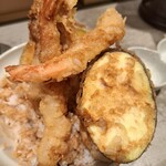 博多天ぷら たかお ルクア大阪店的实拍图