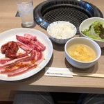 焼肉 慶州 照葉店的实拍图