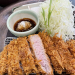 とんかつ 豚ゴリラ 新京極六角店的实拍图