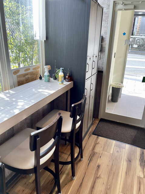 Kalm Cafe&Bar的实拍高清图