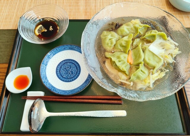 悦納的实拍高清图
