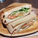WHIZ CAFE的实拍图