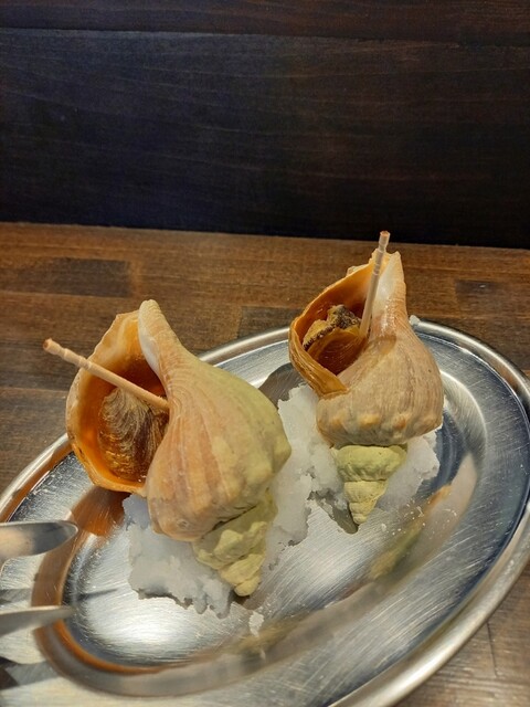 炉ばた屋 鶴吉 出抜小路店的实拍高清图