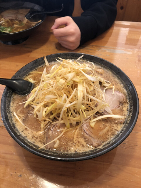 ラーメンさんぱち 滝川店的实拍高清图
