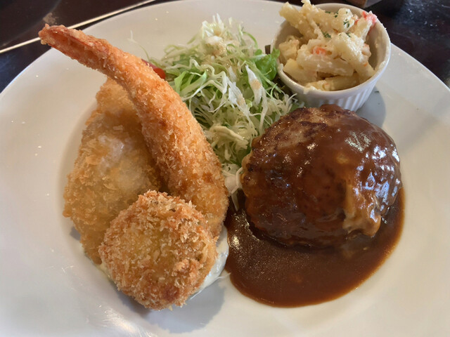ハンバーグダイニング たくみ的实拍高清图